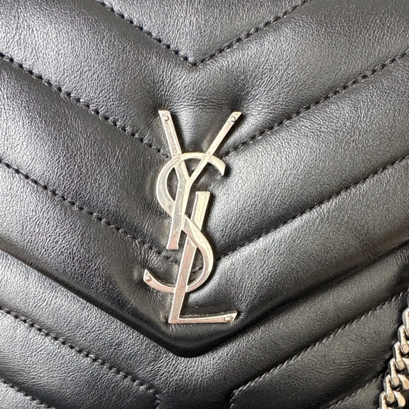 Authentic Saint Laurent Loulou small Quilted leather Shoulder Bag w/ COA - Picture 3 of 15